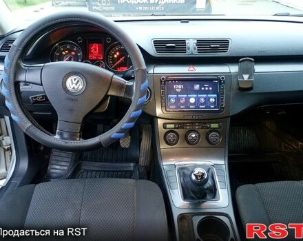 Серый Фольксваген Пассат, объемом двигателя 1.6 л и пробегом 247 тыс. км за 5750 $, фото 7 на Automoto.ua