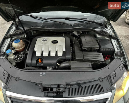 Сірий Фольксваген Пассат, об'ємом двигуна 2 л та пробігом 341 тис. км за 6100 $, фото 11 на Automoto.ua