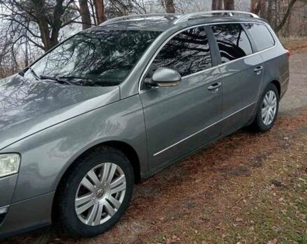 Серый Фольксваген Пассат, объемом двигателя 1.97 л и пробегом 280 тыс. км за 5600 $, фото 1 на Automoto.ua