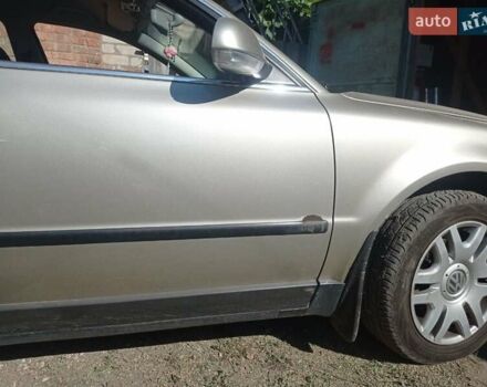 Сірий Фольксваген Пассат, об'ємом двигуна 1.78 л та пробігом 280 тис. км за 4700 $, фото 2 на Automoto.ua