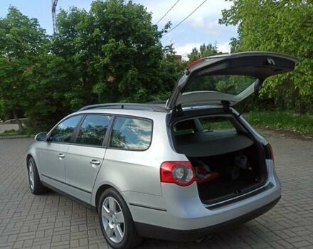 Серый Фольксваген Пассат, объемом двигателя 1.97 л и пробегом 380 тыс. км за 5500 $, фото 7 на Automoto.ua