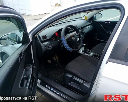 Серый Фольксваген Пассат, объемом двигателя 1.6 л и пробегом 247 тыс. км за 5750 $, фото 6 на Automoto.ua