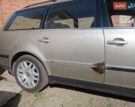 Сірий Фольксваген Пассат, об'ємом двигуна 1.78 л та пробігом 280 тис. км за 4700 $, фото 1 на Automoto.ua