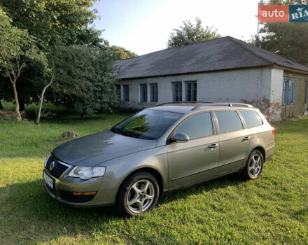 Серый Фольксваген Пассат, объемом двигателя 1.6 л и пробегом 222 тыс. км за 5550 $, фото 10 на Automoto.ua