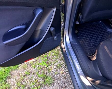 Серый Фольксваген Пассат, объемом двигателя 1.6 л и пробегом 298 тыс. км за 5950 $, фото 3 на Automoto.ua