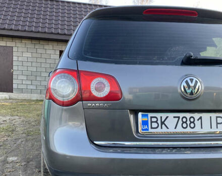 Серый Фольксваген Пассат, объемом двигателя 1.98 л и пробегом 244 тыс. км за 5500 $, фото 10 на Automoto.ua
