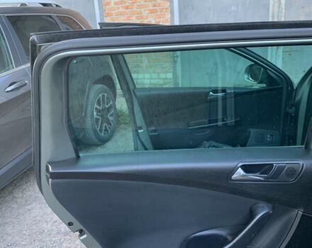 Серый Фольксваген Пассат, объемом двигателя 1.6 л и пробегом 222 тыс. км за 5550 $, фото 19 на Automoto.ua