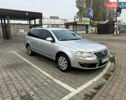 Серый Фольксваген Пассат, объемом двигателя 1.9 л и пробегом 325 тыс. км за 6000 $, фото 6 на Automoto.ua