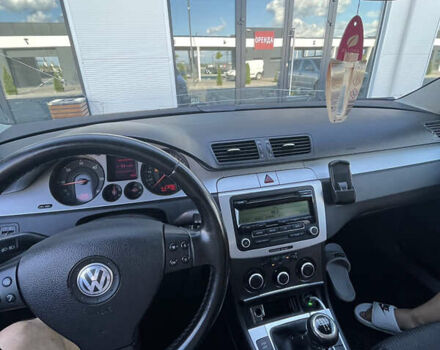 Серый Фольксваген Пассат, объемом двигателя 1.9 л и пробегом 300 тыс. км за 5000 $, фото 14 на Automoto.ua