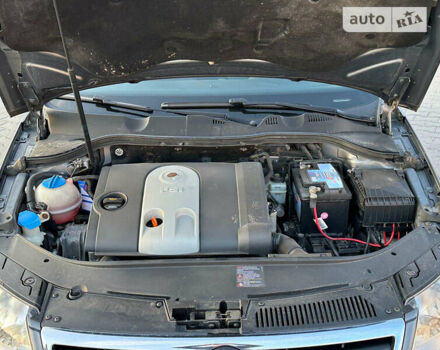 Серый Фольксваген Пассат, объемом двигателя 1.6 л и пробегом 204 тыс. км за 5999 $, фото 29 на Automoto.ua