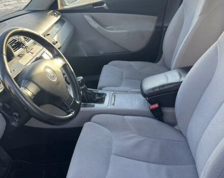 Серый Фольксваген Пассат, объемом двигателя 1.97 л и пробегом 215 тыс. км за 5900 $, фото 11 на Automoto.ua