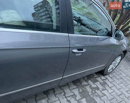 Сірий Фольксваген Пассат, об'ємом двигуна 1.6 л та пробігом 224 тис. км за 6500 $, фото 7 на Automoto.ua