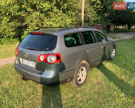 Серый Фольксваген Пассат, объемом двигателя 1.6 л и пробегом 222 тыс. км за 5550 $, фото 4 на Automoto.ua