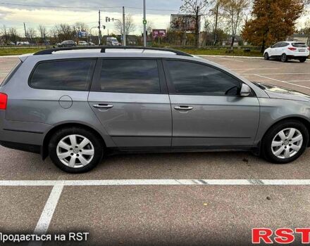 Сірий Фольксваген Пассат, об'ємом двигуна 1.6 л та пробігом 300 тис. км за 5500 $, фото 2 на Automoto.ua