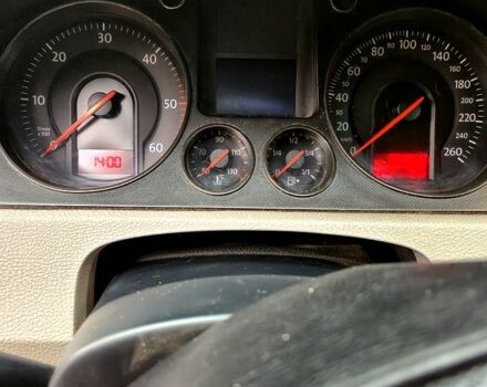 Серый Фольксваген Пассат, объемом двигателя 2 л и пробегом 367 тыс. км за 5000 $, фото 11 на Automoto.ua