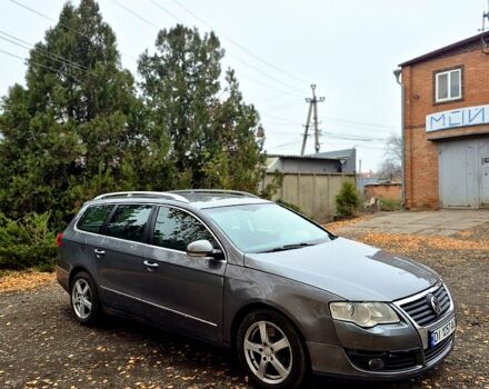 Серый Фольксваген Пассат, объемом двигателя 2 л и пробегом 367 тыс. км за 5000 $, фото 1 на Automoto.ua
