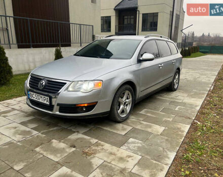 Серый Фольксваген Пассат, объемом двигателя 1.9 л и пробегом 354 тыс. км за 4350 $, фото 2 на Automoto.ua
