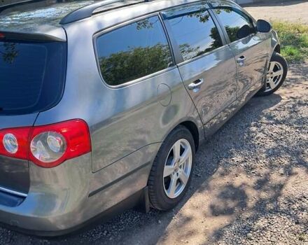 Сірий Фольксваген Пассат, об'ємом двигуна 1.6 л та пробігом 297 тис. км за 6100 $, фото 1 на Automoto.ua