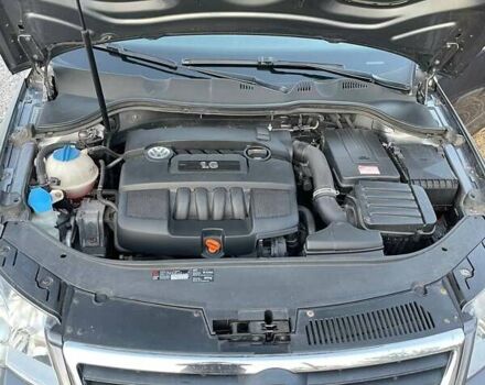 Серый Фольксваген Пассат, объемом двигателя 1.6 л и пробегом 232 тыс. км за 6499 $, фото 18 на Automoto.ua