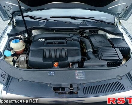 Серый Фольксваген Пассат, объемом двигателя 1.6 л и пробегом 247 тыс. км за 5750 $, фото 13 на Automoto.ua