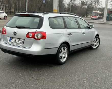 Серый Фольксваген Пассат, объемом двигателя 1.6 л и пробегом 123 тыс. км за 2600 $, фото 2 на Automoto.ua