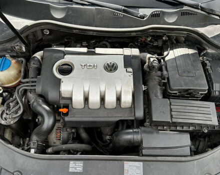 Серый Фольксваген Пассат, объемом двигателя 1.97 л и пробегом 310 тыс. км за 6500 $, фото 9 на Automoto.ua