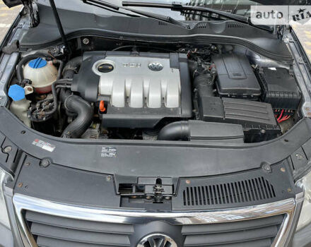 Сірий Фольксваген Пассат, об'ємом двигуна 2 л та пробігом 330 тис. км за 7100 $, фото 30 на Automoto.ua