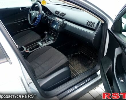 Серый Фольксваген Пассат, объемом двигателя 1.6 л и пробегом 247 тыс. км за 5750 $, фото 8 на Automoto.ua