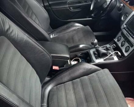 Серый Фольксваген Пассат, объемом двигателя 1.97 л и пробегом 280 тыс. км за 5600 $, фото 7 на Automoto.ua