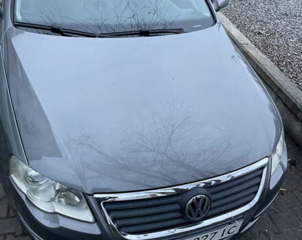 Сірий Фольксваген Пассат, об'ємом двигуна 1.6 л та пробігом 224 тис. км за 6500 $, фото 1 на Automoto.ua