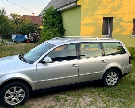 Серый Фольксваген Пассат, объемом двигателя 1.8 л и пробегом 301 тыс. км за 4500 $, фото 1 на Automoto.ua