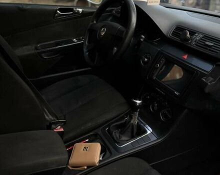 Сірий Фольксваген Пассат, об'ємом двигуна 1.9 л та пробігом 326 тис. км за 4700 $, фото 4 на Automoto.ua