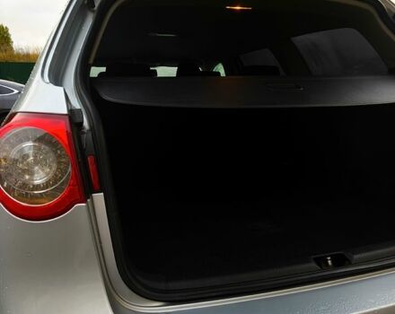 Сірий Фольксваген Пассат, об'ємом двигуна 1.6 л та пробігом 222 тис. км за 5000 $, фото 6 на Automoto.ua