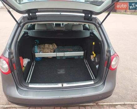 Серый Фольксваген Пассат, объемом двигателя 1.98 л и пробегом 452 тыс. км за 5000 $, фото 12 на Automoto.ua