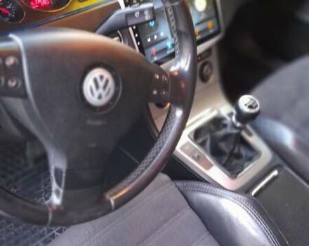 Серый Фольксваген Пассат, объемом двигателя 2 л и пробегом 350 тыс. км за 5000 $, фото 4 на Automoto.ua