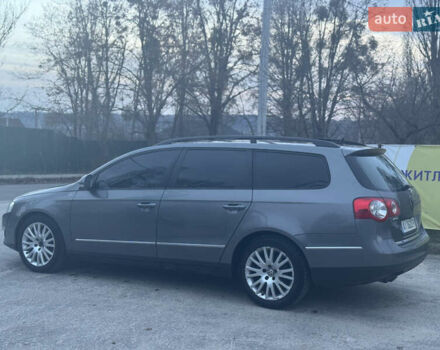 Серый Фольксваген Пассат, объемом двигателя 2 л и пробегом 300 тыс. км за 6500 $, фото 4 на Automoto.ua