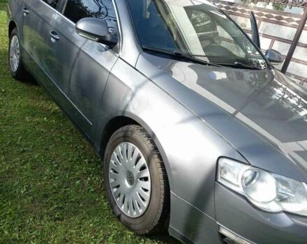 Серый Фольксваген Пассат, объемом двигателя 1.97 л и пробегом 250 тыс. км за 6600 $, фото 1 на Automoto.ua