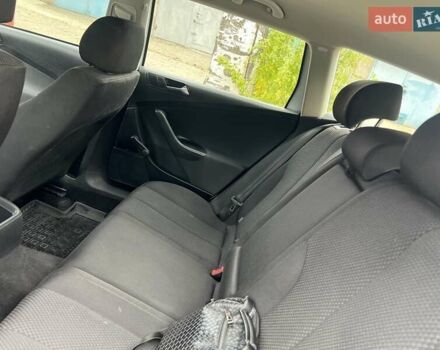 Серый Фольксваген Пассат, объемом двигателя 1.6 л и пробегом 235 тыс. км за 4750 $, фото 16 на Automoto.ua