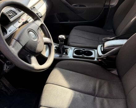 Сірий Фольксваген Пассат, об'ємом двигуна 2 л та пробігом 300 тис. км за 2800 $, фото 15 на Automoto.ua