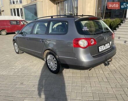 Серый Фольксваген Пассат, объемом двигателя 1.6 л и пробегом 238 тыс. км за 5200 $, фото 3 на Automoto.ua