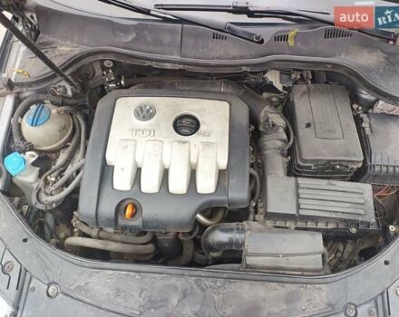 Серый Фольксваген Пассат, объемом двигателя 1.98 л и пробегом 452 тыс. км за 5000 $, фото 14 на Automoto.ua