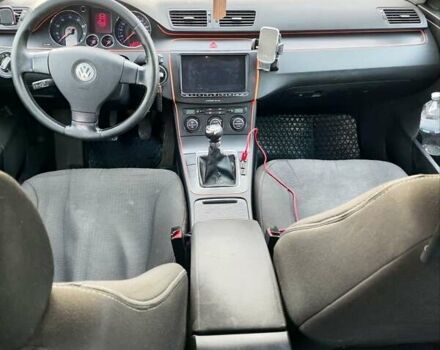 Серый Фольксваген Пассат, объемом двигателя 1.6 л и пробегом 278 тыс. км за 6500 $, фото 16 на Automoto.ua