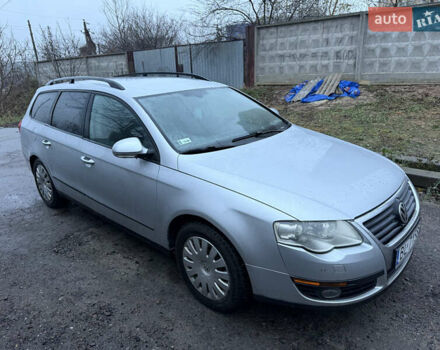 Серый Фольксваген Пассат, объемом двигателя 2 л и пробегом 300 тыс. км за 2950 $, фото 5 на Automoto.ua