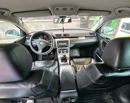 Серый Фольксваген Пассат, объемом двигателя 2 л и пробегом 292 тыс. км за 7000 $, фото 9 на Automoto.ua