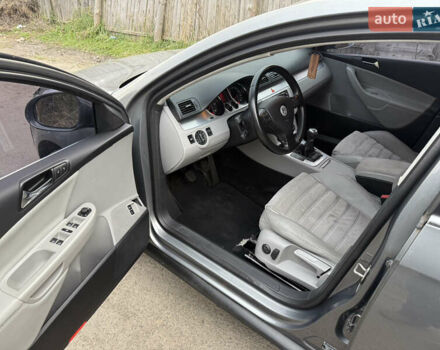 Серый Фольксваген Пассат, объемом двигателя 2 л и пробегом 282 тыс. км за 5750 $, фото 6 на Automoto.ua