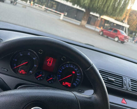 Сірий Фольксваген Пассат, об'ємом двигуна 2 л та пробігом 300 тис. км за 5450 $, фото 9 на Automoto.ua