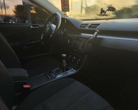 Сірий Фольксваген Пассат, об'ємом двигуна 1.6 л та пробігом 222 тис. км за 5000 $, фото 16 на Automoto.ua