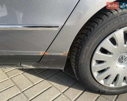 Серый Фольксваген Пассат, объемом двигателя 1.6 л и пробегом 238 тыс. км за 5200 $, фото 21 на Automoto.ua