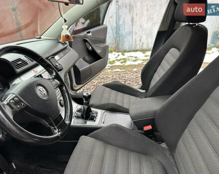 Серый Фольксваген Пассат, объемом двигателя 1.9 л и пробегом 348 тыс. км за 4400 $, фото 18 на Automoto.ua