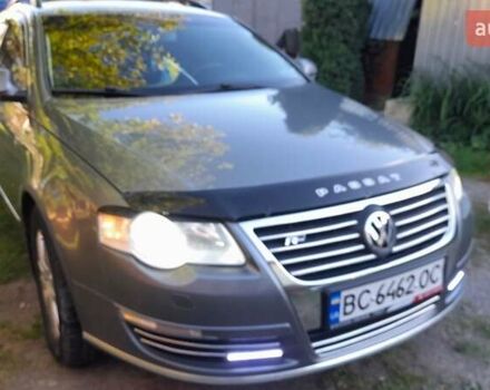 Серый Фольксваген Пассат, объемом двигателя 2 л и пробегом 350 тыс. км за 5000 $, фото 3 на Automoto.ua